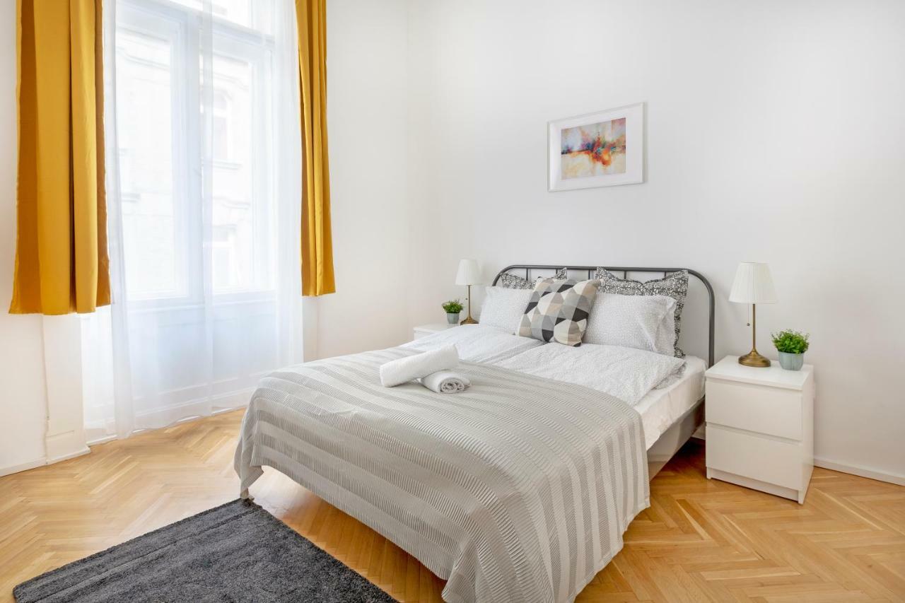 Exclusive Downtown Bella Home Budapest Luaran gambar